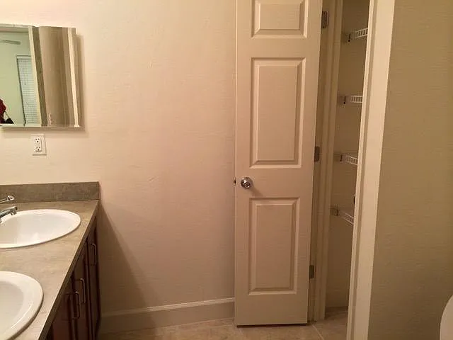 2951 SW 35th Pl — Photo 20