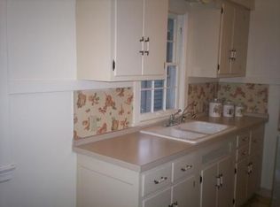 55282 Glenn Rd, South Bend, IN 46628