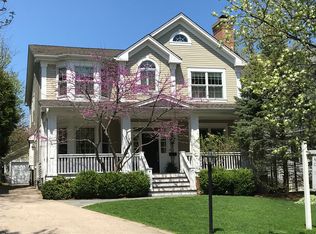 1167 Asbury Ave, Winnetka, IL 60093