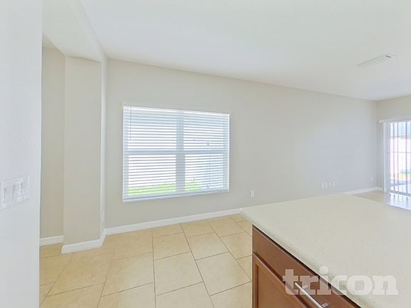 5th image of 4784 Marcos Cir