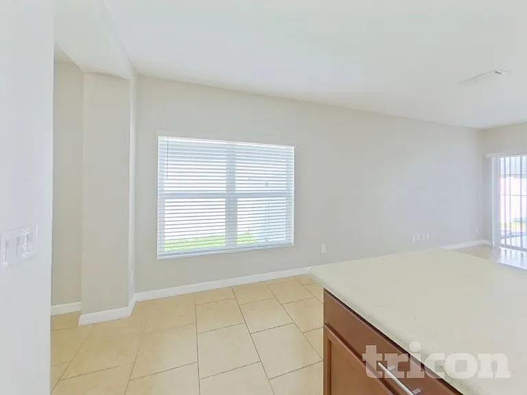 4784 Marcos Cir — Photo 5