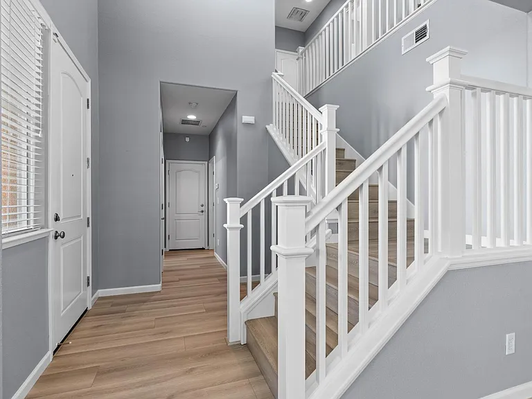 306 Misty Cir — Photo 7