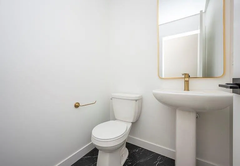 562 Seton Cir SE #305 — Photo 15