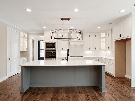4th image of 505 Saunders Creek Cir