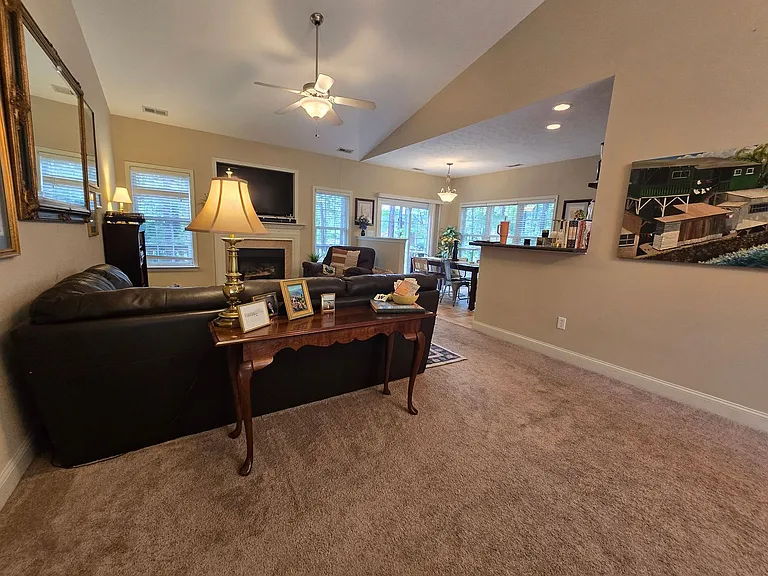 174 Cedar Ln — Photo 8