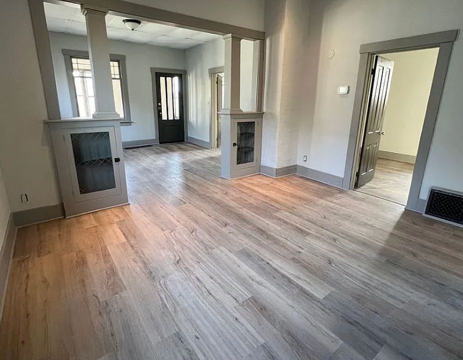 1st image of 1025-1027 Redfield St #1025