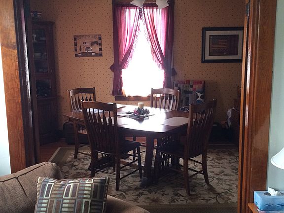 Dining room with French door