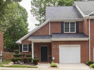 132 Tuska Hills Dr, Holly Springs, NC 27540