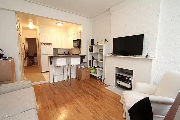 Rented by Citi Habitats | media 23