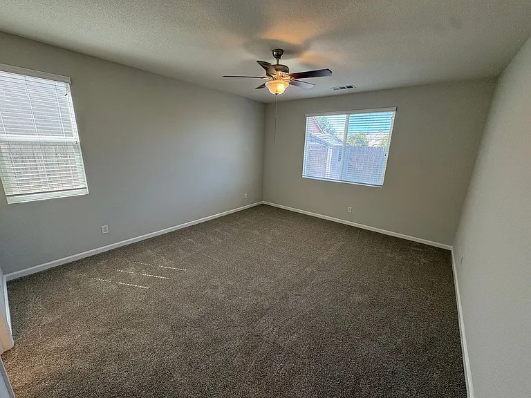 1332 Tuolumne Way — Photo 7
