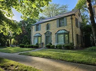 422 W Main St, Morris, IL 60450