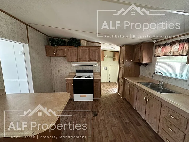 368 Plantation Dr — Photo 4