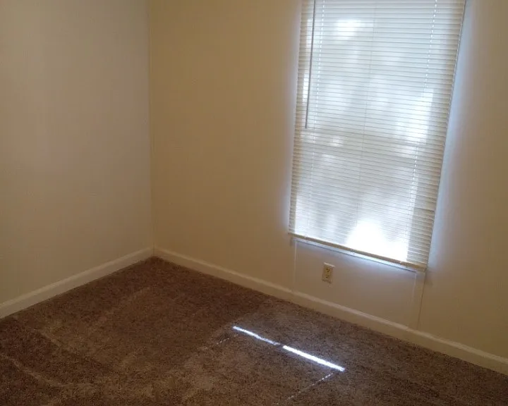 945 N Auburn Ave #43 — Photo 8