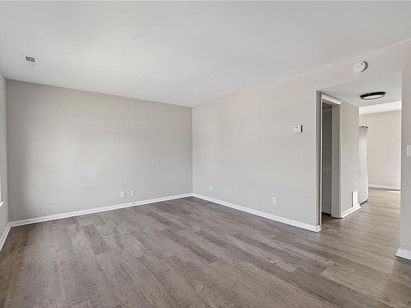 4th image of 3017 Herrmann Ct