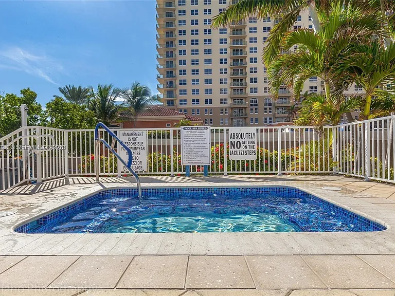 2030 S Ocean Dr #821 — Photo 38