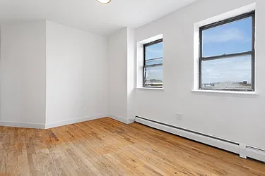 Rented by Safdie Realty Group