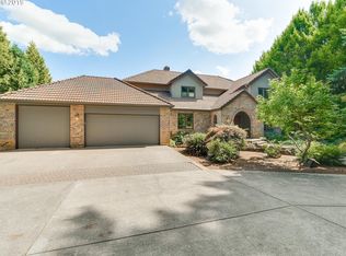 30750 SW Peach Cove Rd, West Linn, OR 97068