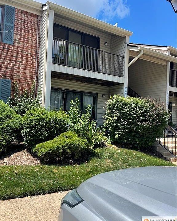 1st image of 53 Taylor Dr