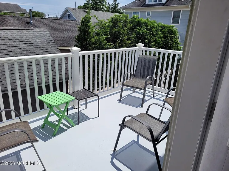 312 Saint Louis Ave — Photo 6