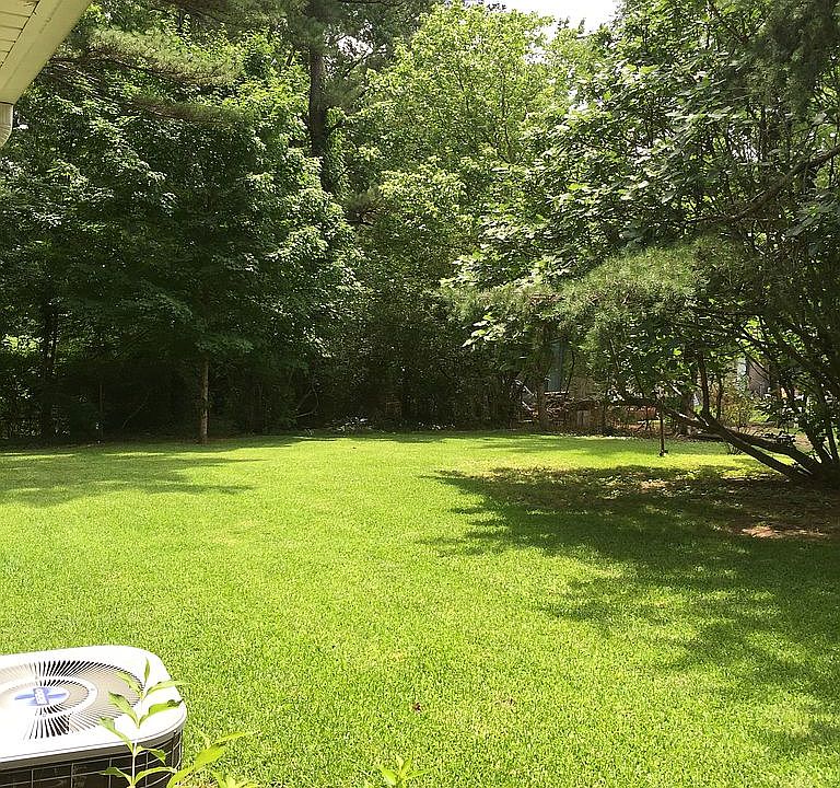 2nd image of 305 22nd Ct NE