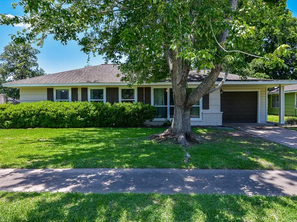 212 Mattson St, West Columbia, TX 77486