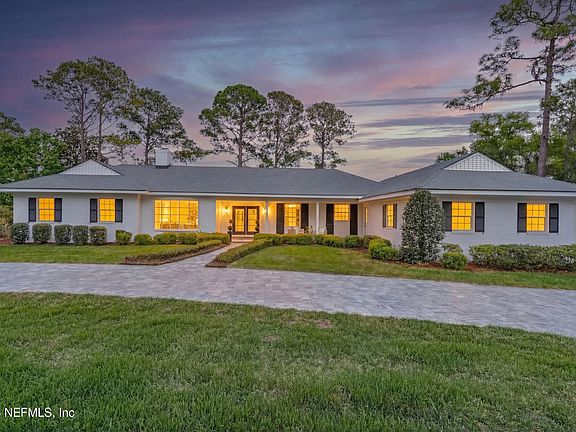 4th image of 10042 LAKE LAMAR Court