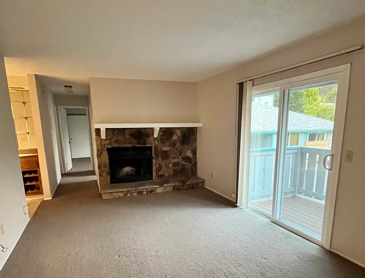 1750 Liberty St — Photo 4