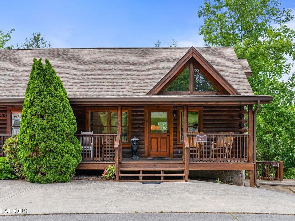 1st image of 841 Golf View Blvd