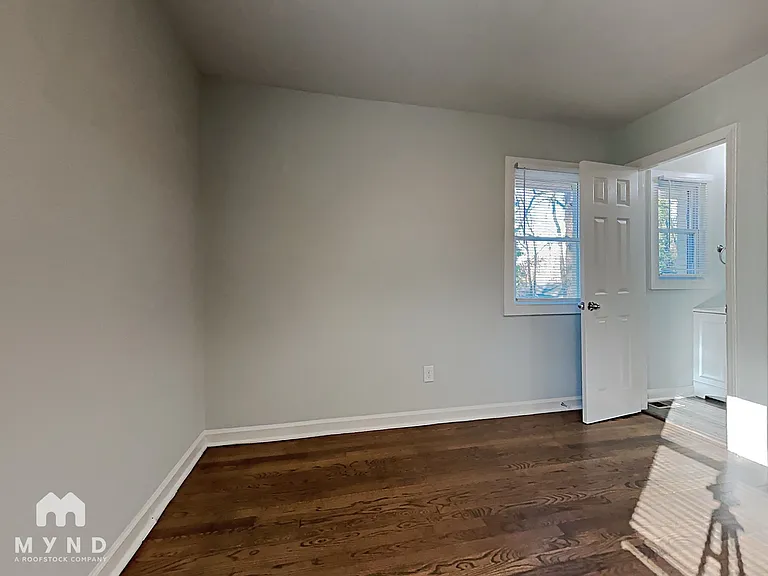 6143 Castle Ct — Photo 10