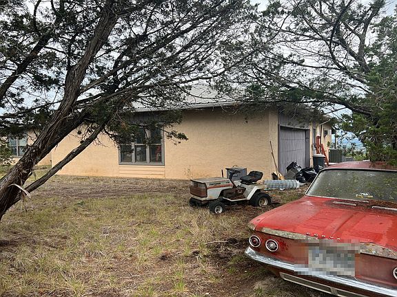 2nd image of 147 Mesa Vista Ln