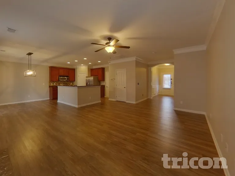 510 Norwell Ln — Photo 3
