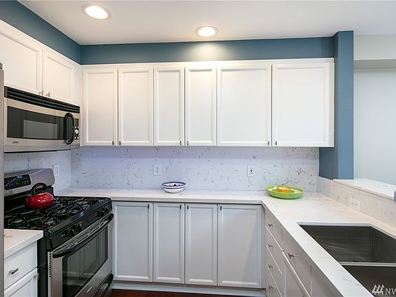 3rd image of 1805 Bellevue Ave Unit 204