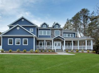 315 Dix Hills Rd, Dix Hills, NY 11746