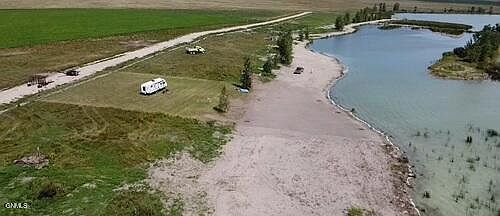 4th image of 110 Round Lake Rd