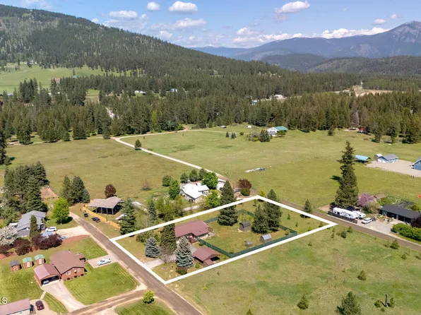 71 Maple St, Moyie Springs, ID 83845