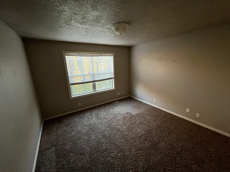 6120 N Heathrow Way — Photo 9