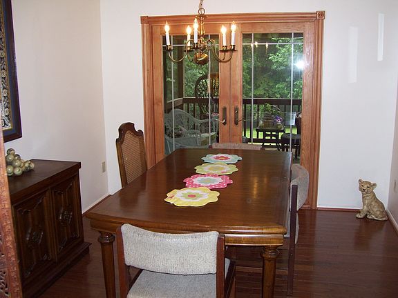 3rd image of 8280 Erika Dr