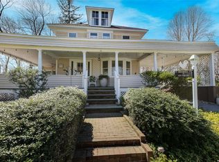 10 New York Ave, Stony brook, NY 11790