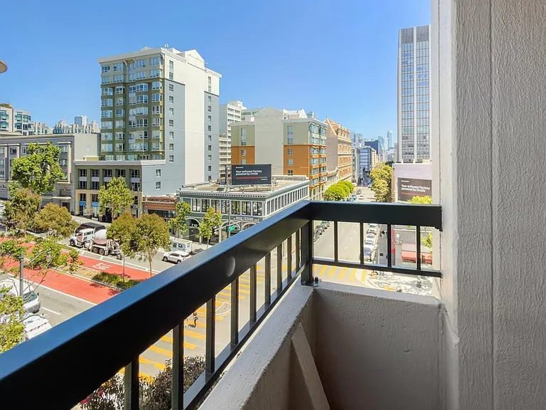 601 Van Ness Ave #411 — Photo 17