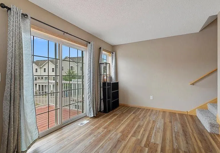 632 Gateway Pl — Photo 9