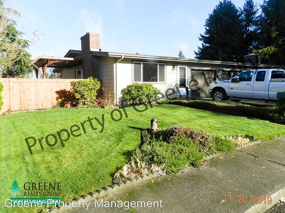 1st image of 246 W St SE