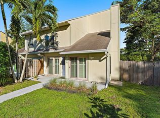9199 Green Meadows Way, Palm Beach Gardens, FL 33418