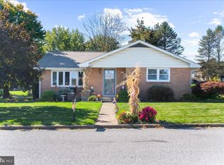 2522 Gap View Rd, Slatington, PA 18080