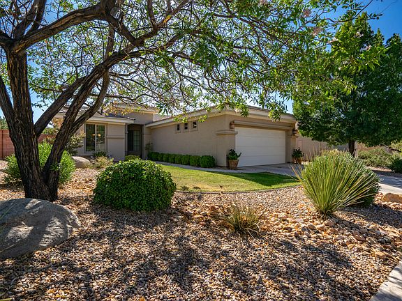 3rd image of 940 N Cottonwood Wash Dr #128