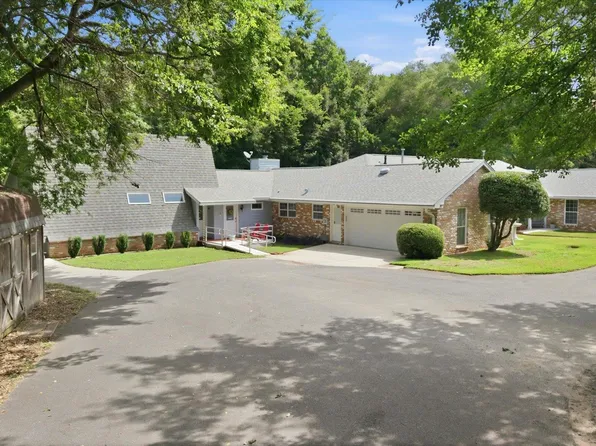 210 Planters Cir, Quincy, FL 32352