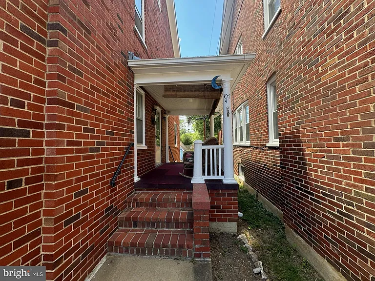 107 Morgan St #A — Photo 2
