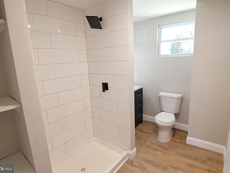 617 Ford St #4 — Photo 11