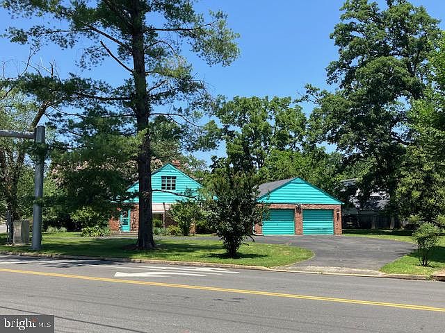 1st image of 500 Great Falls St