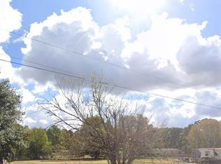 6 Harmon Creek Dr, Huntsville, TX 77320