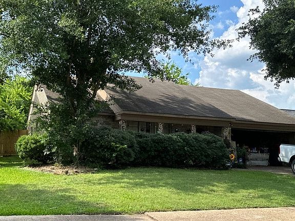2nd image of 17922 Great Glen Dr